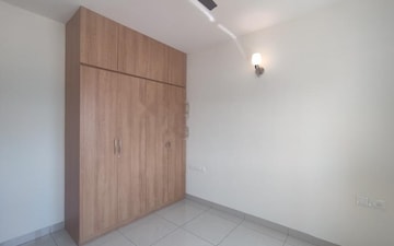 Room in 3 BHK Apartment at Prestige Fontaine Bleau, Whitefield – for Rent