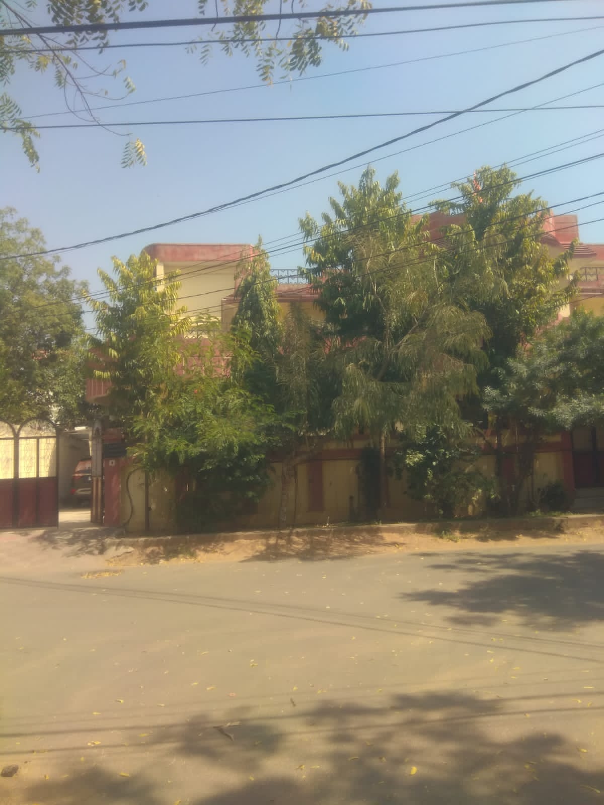 6+ BHK + Servant Room,Extra Room Independent House For Sale in Indipendent House 