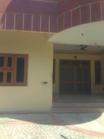 Room in 6+ BHK Independent House at Vaishali Nagar – for Sale