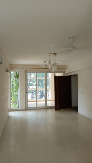 Furnished Amenities in 4 BHK Apartment at Emaar The Palm Drive-The Premier Terraces, Sector 66 – for Sale