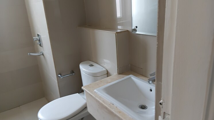 Bathroom, emaar-the-palm-drive-the-premier-terraces 4 Bedroom 2100 Sq.Ft. Apartment In Sector 66 Gurgaon 8697591