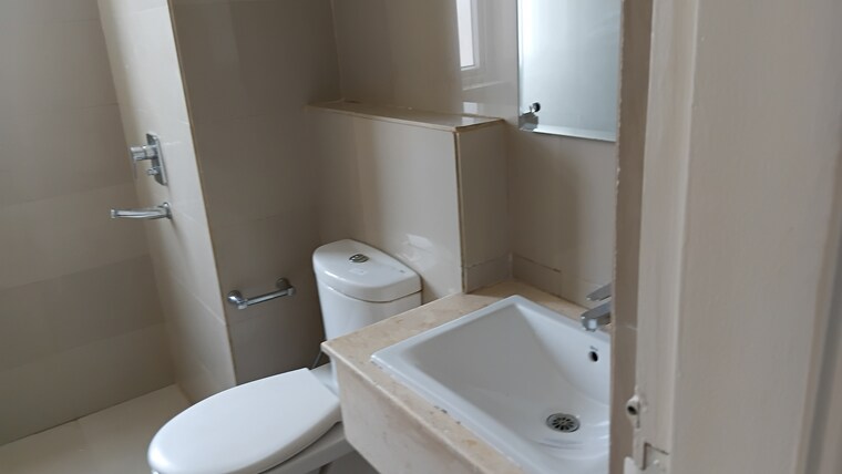 Bathroom, emaar-the-palm-drive-the-premier-terraces 4 Bedroom 2100 Sq.Ft. Apartment In Sector 66 Gurgaon 8697591