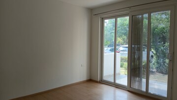Room in 4 BHK Apartment at Emaar The Palm Drive-The Premier Terraces, Sector 66 – for Sale