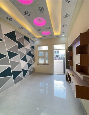 Building Lobby in 2.5 BHK Builder Floor at Sector 37 – for Rent
