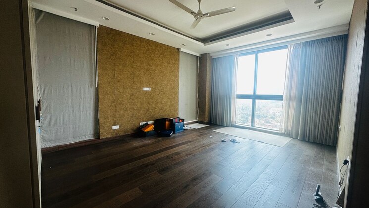  Parking, k-raheja-artesia 4 Bedroom 3781 Sq.Ft. Apartment In Worli Mumbai 8697594