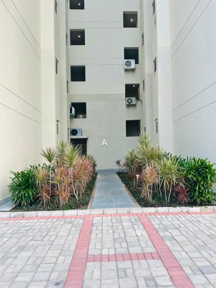Exterior View, international airport road 2 Bedroom 1100 Sq.Ft. Apartment In International Airport Road Zirakpur 8697587