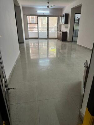 Room in 2 BHK Apartment at Kondapur – for Sale