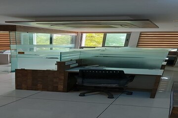  Office Space For Rent in Vastrapur