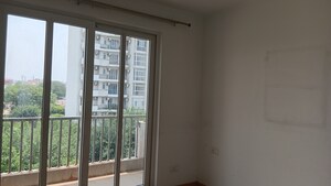 Room in 3 BHK Apartment at Emaar The Palm Drive-The Premier Terraces, Sector 66 – for Sale