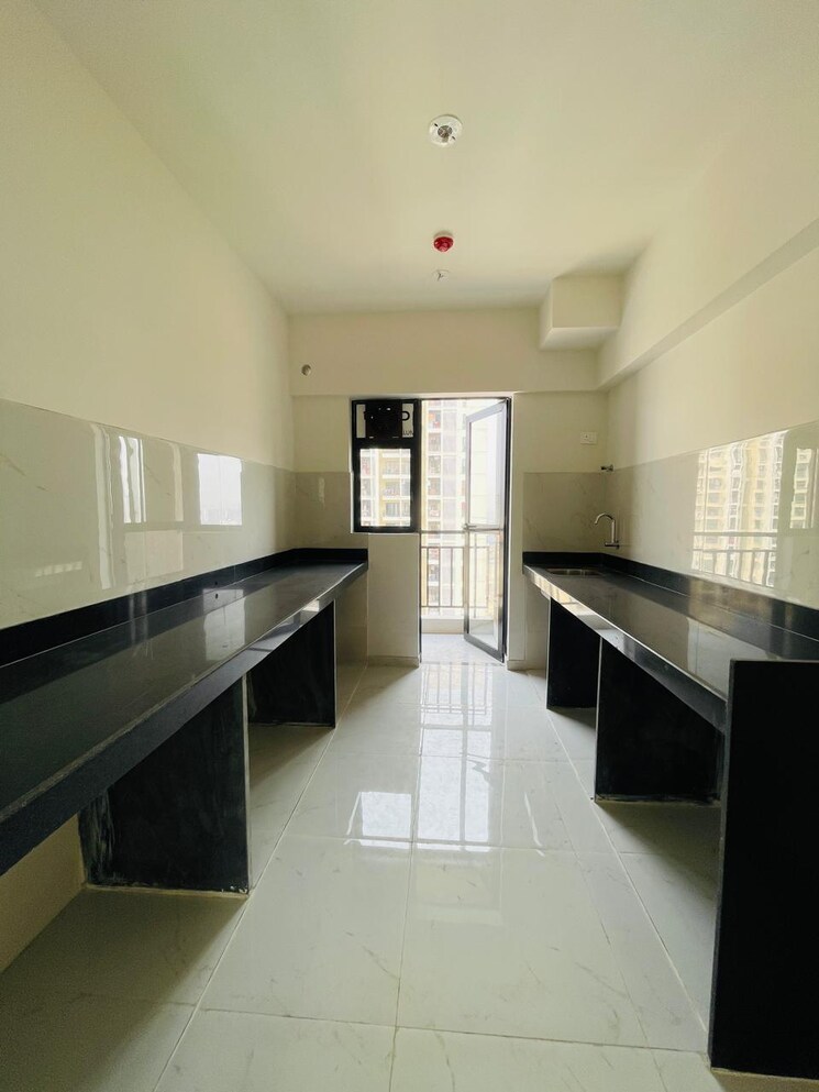 Kitchen, runwal-gardens 3 Bedroom 905 Sq.Ft. Apartment In Dombivli East Thane 8697825