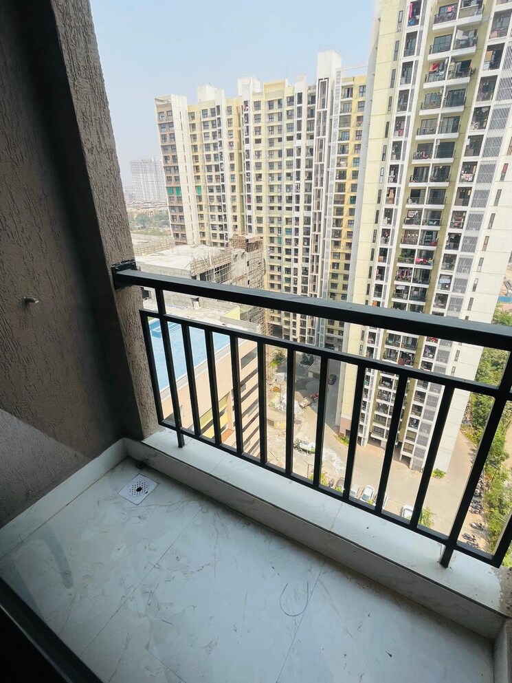 Balcony, runwal-gardens 3 Bedroom 905 Sq.Ft. Apartment In Dombivli East Thane 8697825