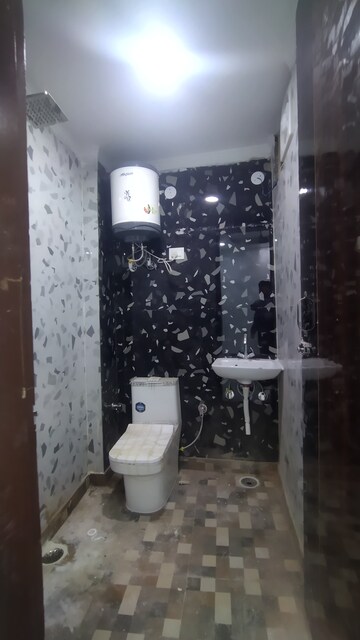 2 BHK Builder Floor For Sale in Govindpuri