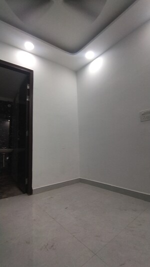 Room in 2 BHK Builder Floor at Govindpuri – for Sale