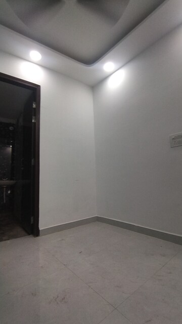 Room in 2 BHK Builder Floor at Govindpuri – for Sale