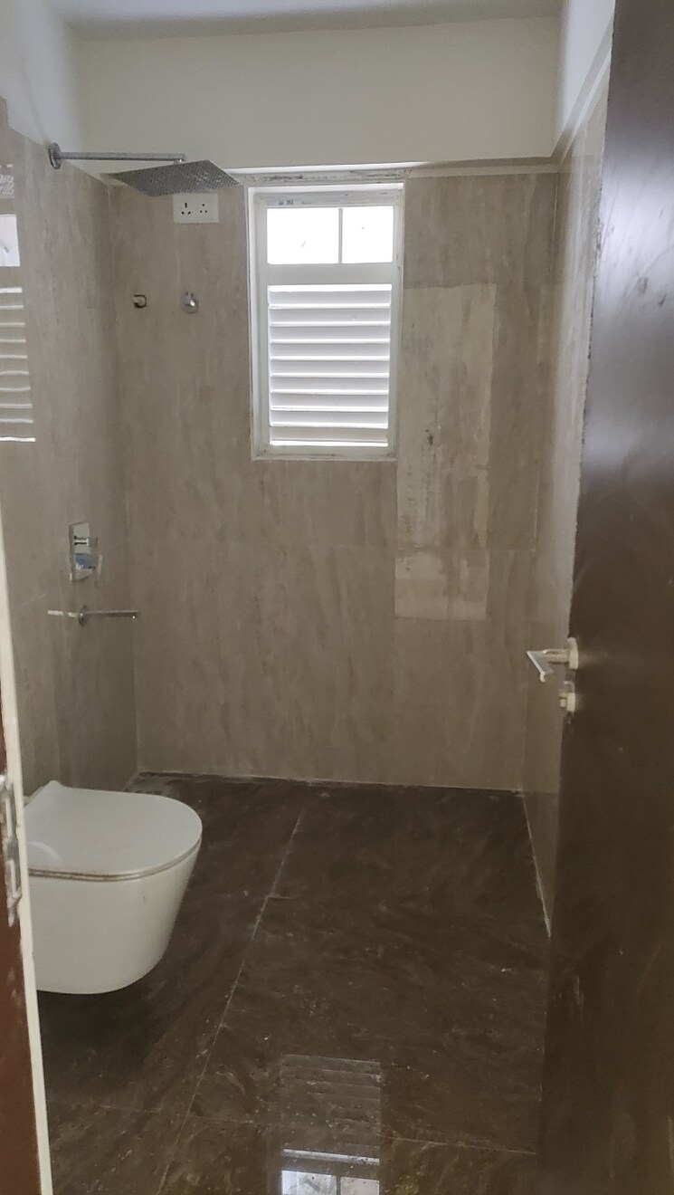 Bathroom, ruparel-orion 2 Bedroom 820 Sq.Ft. Apartment In Chembur Mumbai 8697797