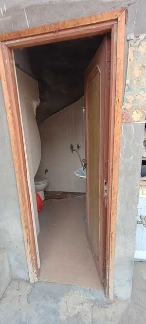 Bathroom in 5 BHK Independent House at Chheharta – for Sale