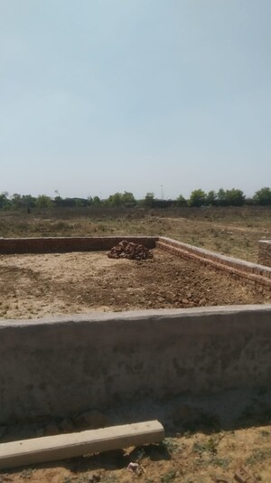  Plot For Sale in Laxmi Nagar