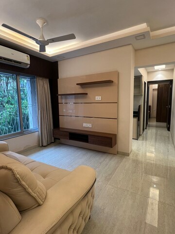 1.5 BHK Apartment For Sale in Goregaon West