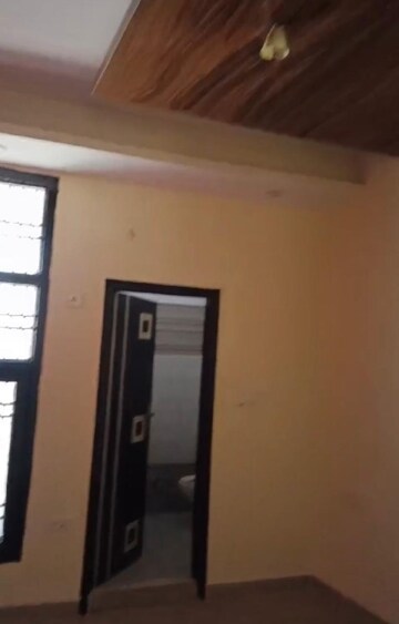 Furnished Amenities in 3 BHK Builder Floor at Pratap Vihar GDA Flats, Pratap Vihar – for Sale