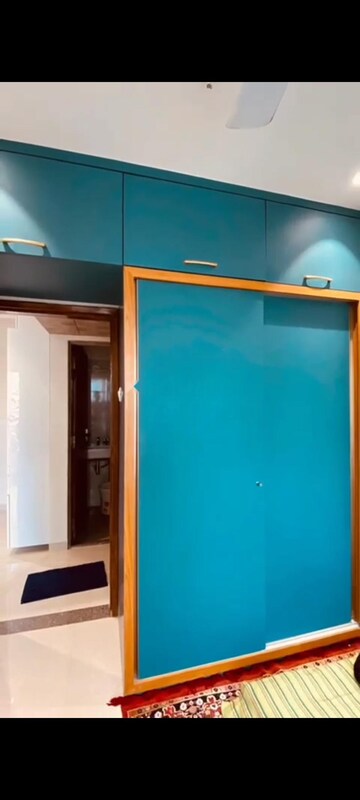 Furnished Amenities in 2 BHK Apartment at Dimple 19 North, Kandivali West – for Rent