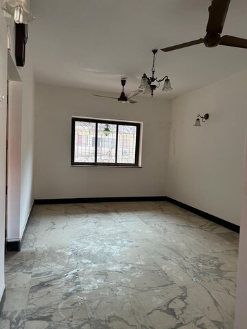 Room in 2 BHK Apartment at Colaba – for Sale