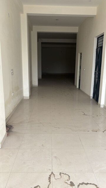 Room in  Industrial Plot at Sector 7 – for Rent