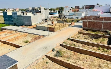 Plot For Sale in Laxmi Nagar