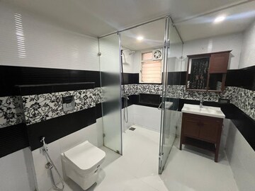 Master Bedroom in 3 BHK Apartment at Langford Town – for Rent