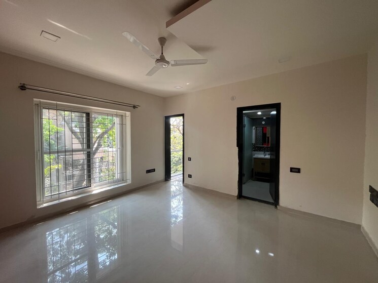 Room, langford town 3 Bedroom 2550 Sq.Ft. Apartment In Langford Town Bangalore 8698202