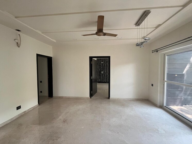 Room, langford town 3 Bedroom 2550 Sq.Ft. Apartment In Langford Town Bangalore 8698202