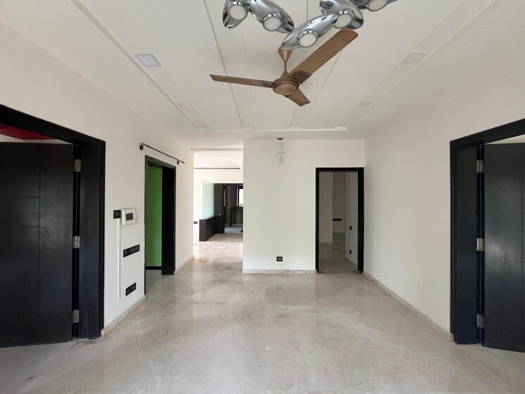 Room, langford town 3 Bedroom 2550 Sq.Ft. Apartment In Langford Town Bangalore 8698202