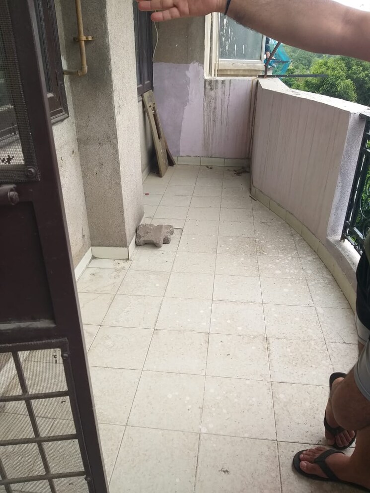 Balcony, gaur-green-city 3 Bedroom 1330 Sq.Ft. Apartment In Indrapuram Ghaziabad 8698216