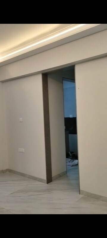 Room in 1 BHK Apartment at Hiya Avenue, Bhayandar East – for Sale