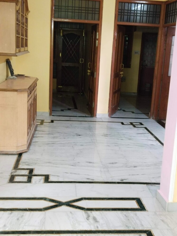 undefined, gomti nagar 3 Bedroom 2152 Sq.Ft. Independent House In Gomti Nagar Lucknow 8698258