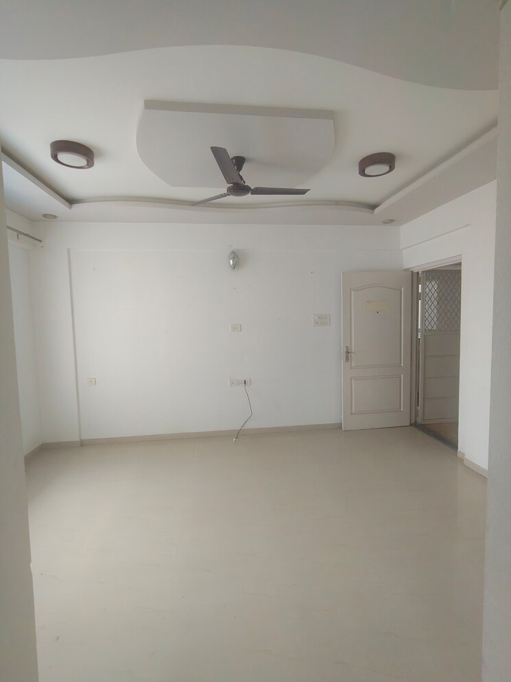 Room, goel-ganga-sparsh 1.5 Bedroom 930 Sq.Ft. Apartment In Undri Pune 8698227