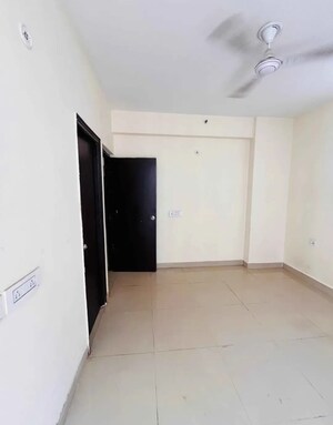 3 BHK Apartment For Sale in Land Craft Golf Links Villa, Pandav Nagar