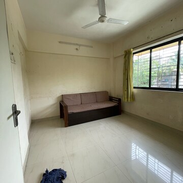 Room in 2 BHK Apartment at Riddhi Garden, Riddhi Gardens – for Rent