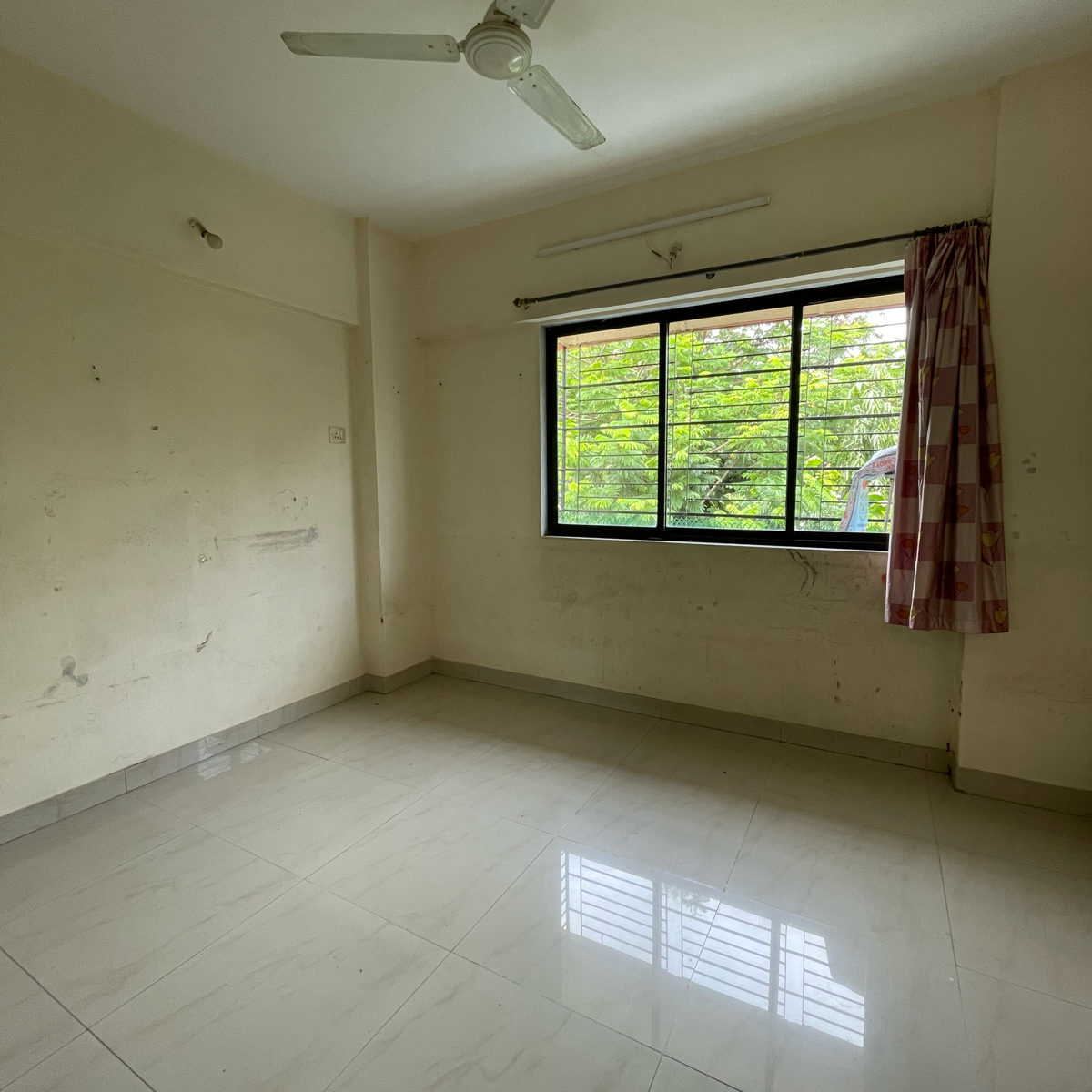 2 BHK Apartment For Rent in Riddhi Garden