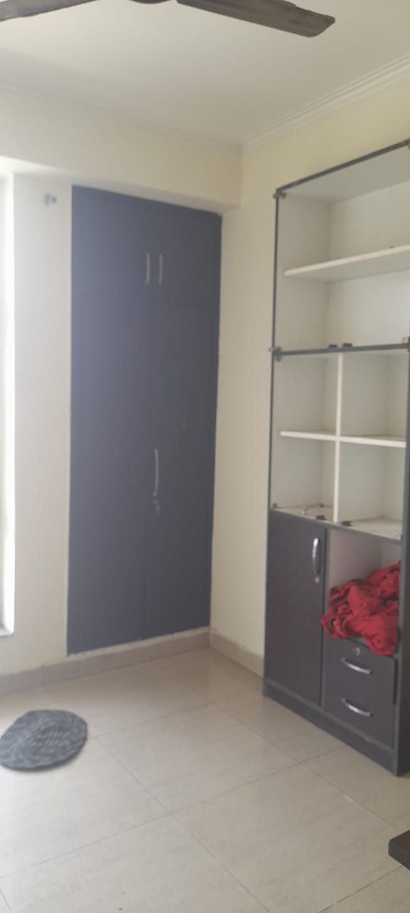 3 BHK Apartment For Rent in Mapsko Krishna Apra Gardens