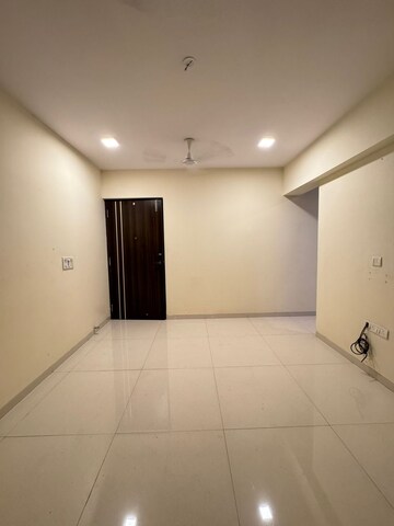 Room in 2 BHK Apartment at Sindhi Society, Chembur – for Rent