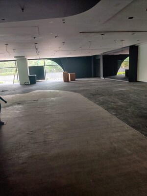  Showroom – Exterior View View at Green Park - for Rent