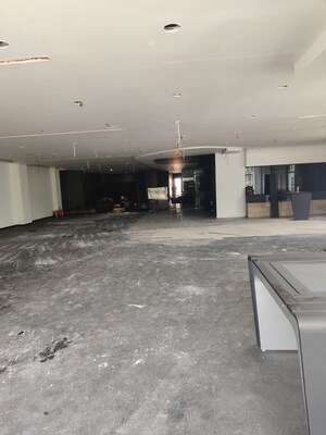  Showroom – Exterior View View at Green Park - for Rent