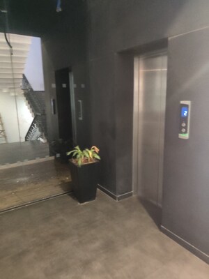 Lift in  Showroom at Green Park – for Rent