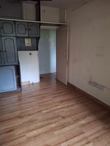 Room in 1 BHK Apartment at Manish Darshan Andheri, Andheri East – for Rent