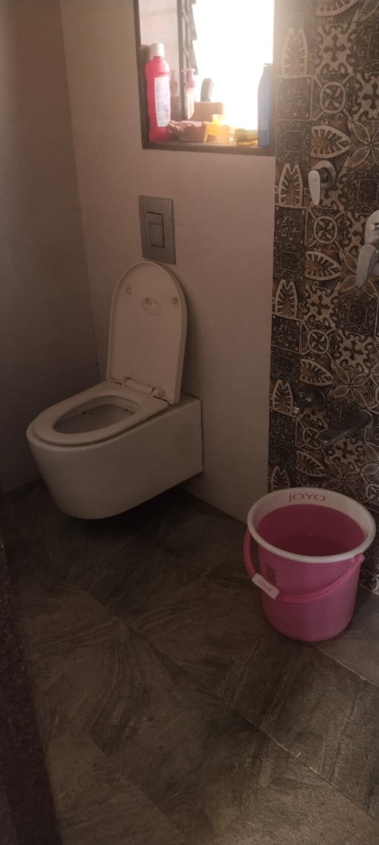 Bathroom, kores-tower 2 Bedroom 900 Sq.Ft. Apartment In Vartak Nagar Thane 8698655