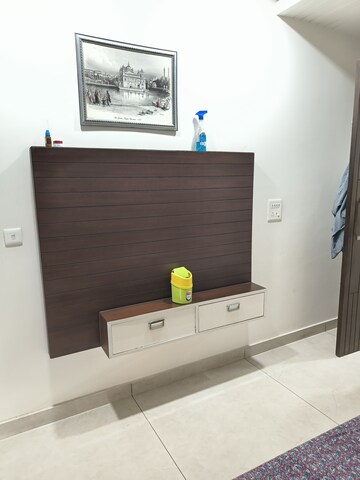 Furnished Amenities in 6 BHK Independent House at Aerocity – for Sale