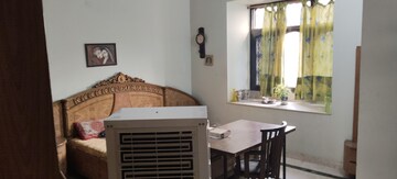 Room in  Pg at Dharampur Nehru Colony – for Rent