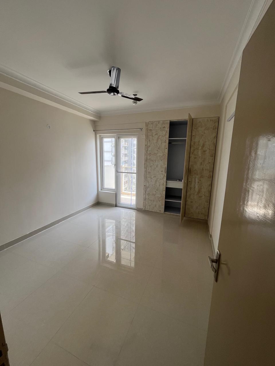 3 BHK Apartment For Rent in Shapoorji Pallonji Joyville Phase 2