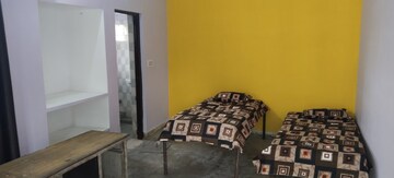 Room in  Pg at Defence Colony – for Rent