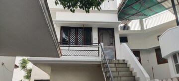 Room in  Pg at Defence Colony – for Rent